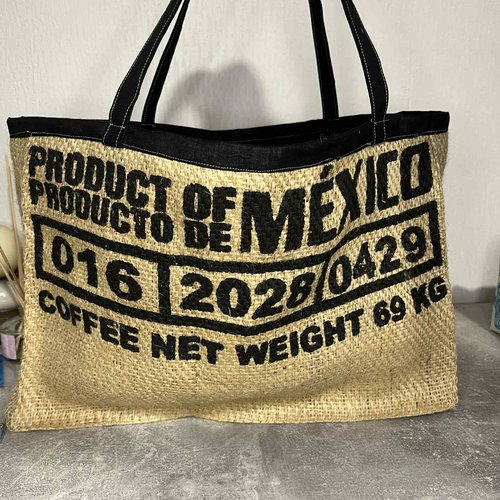 Sac cabas réalisé à partir d'un sac d'import de café de mexico 69kg
