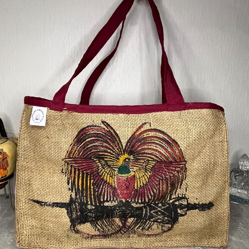 Sac cabas réalisé à partir d'un sac d'import de café de guinée- motif : oiseau exotique - l'univers créatif d'isa