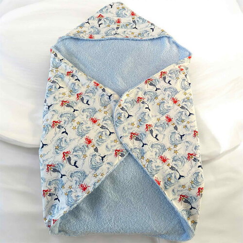 Cape de bain à capuche bleue clair sirènes 70cm- bain des sirènes