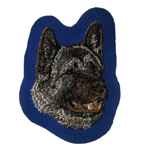 Écusson patch brodé akita inu applique thermocollant broderie chien