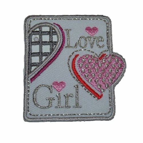 Patch gril coeur love écusson brodé thermocollant coutures
