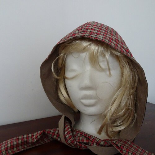 Capuche de pluie écossaise  rouge et beige