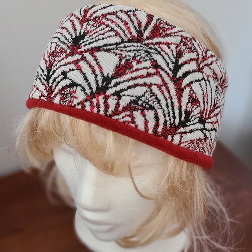 Bandeau rouge et multicolore