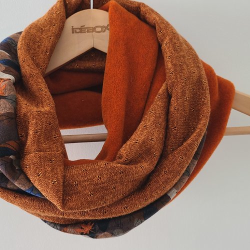 Snood  femme  créateur orange et imprimé feuilles