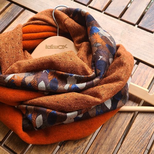 Snood  femme  créateur orange et imprimé feuilles