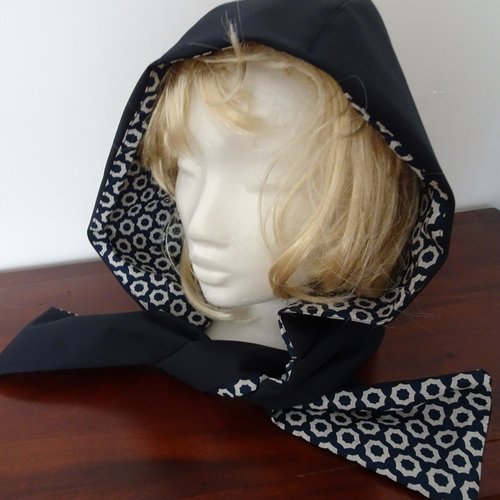 Echarpe imperméable bleu marine