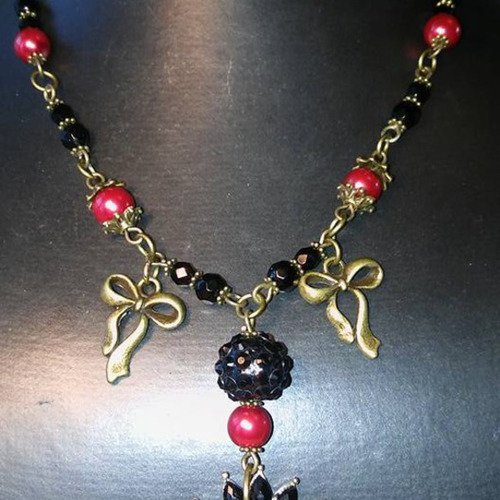 Joli collier metal bronze perles rouges et noires