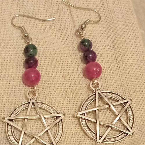 Boucles d'oreilles argentées pendentif pentacle en tourmaline rose et epidote