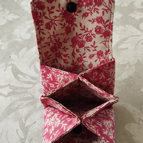 Petit porte monnaie rouge et beige