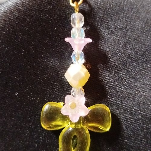 Boucles d'oreilles pendantes vertes et cristal