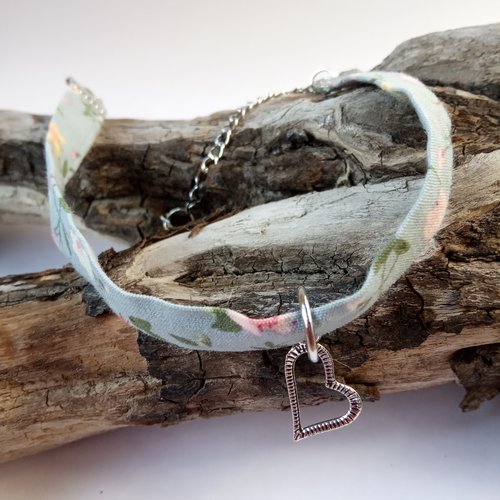Bracelet liberty bleu - bijou en tissu, breloque coeur personnalisée