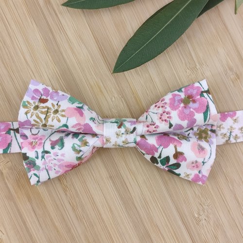 Nœud papillon double à fleurs sakura rose / pochette de costume / boutons de manchettes fleurs - mariage, communion, baptême, cérémonie