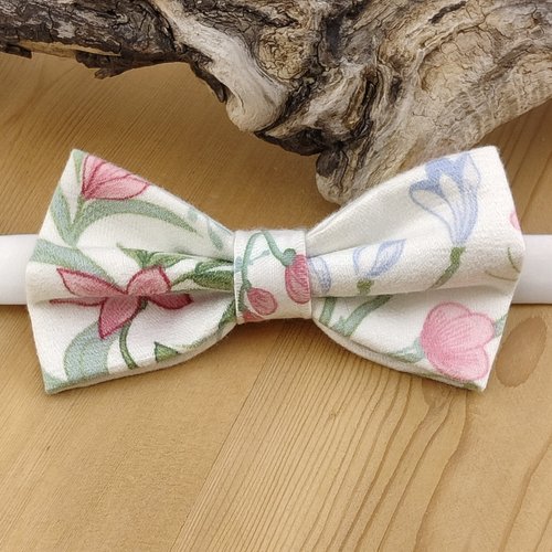 Noeud papillon à fleurs en satin de coton - accessoire homme, mariage, cérémonie, fête, anniversaire, idée cadeau