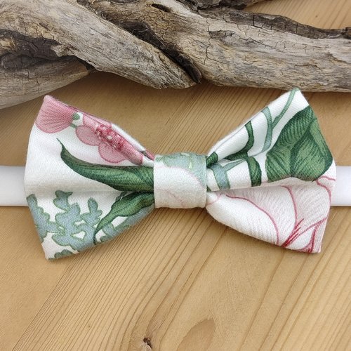 Noeud papillon rose et vert à fleurs en satin de coton - accessoire homme floral, mariage, cérémonie, fête, anniversaire, idée cadeau