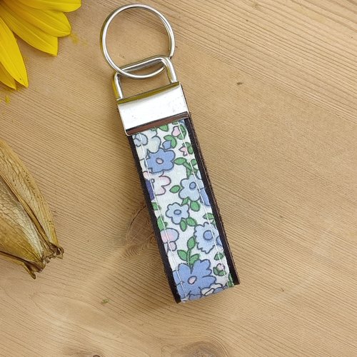Porte clés cuir et tissu fleurs bleue - lanière cadeau noël, maîtresse, anniversaire, fête mères, pères, papa, grand-pèr