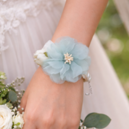 Bracelet tressé ivoire avec perles et fleurs organza - bijou mariée, accessoire cortège, demoiselle d'honneur, mariage - personnalisable