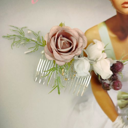 Peigne avec fleurs vieux rose pour mariée  - accessoire de cheveux mariage, demoiselle d'honneur, cortège - coiffe femme bohème