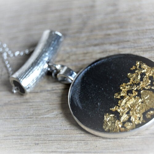 Collier long sautoir argent noir chaîne pendentif feuille d'or plastron pendentif rond