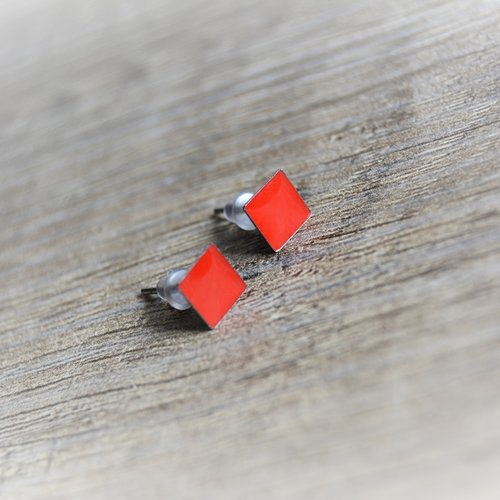Boucles d'oreilles rouge onyx argent manchettes puces clou carré minimaliste