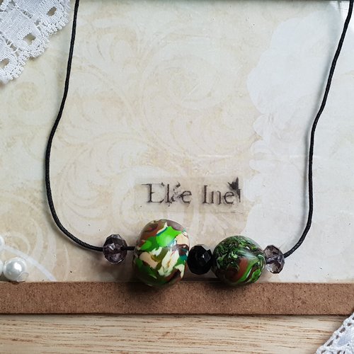 Collier perles imprimé camouflage en polymere
