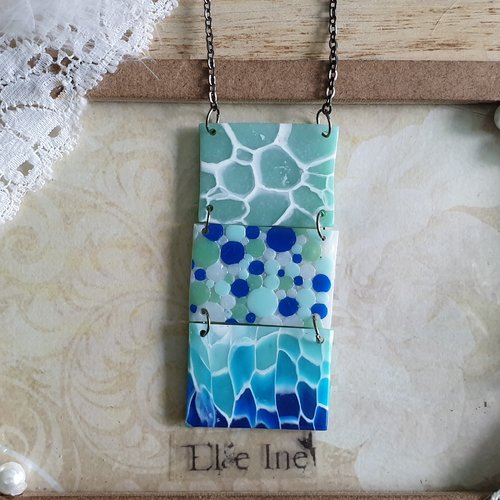 Collier gouttes d'eau en polymere
