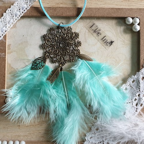 Collier façon attrape reve menthe et bronze