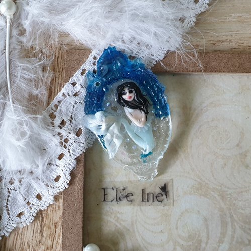 Pendentif sirène et camé en polymère et résine