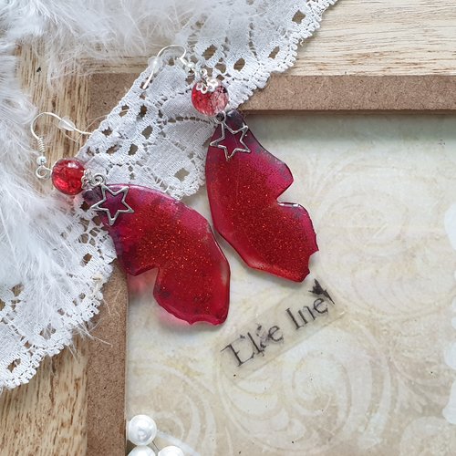 Grande boucles d'oreille ailes de papillon rouge en résine