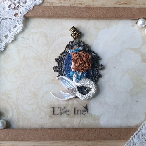 Pendentif sirène de dos en polymère