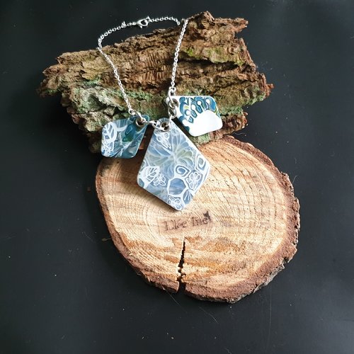 Collier trio bleuté en polymère