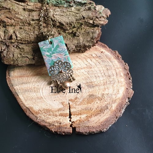 Collier pendentif vert et bronze en polymère