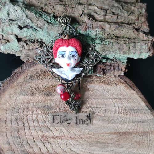 La reine rouge (alice aux pays des merveilles) en polymère