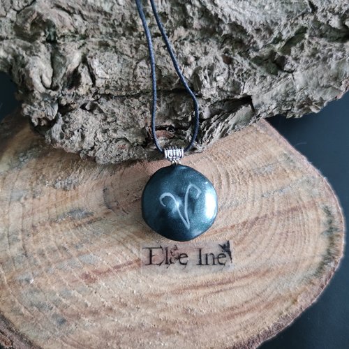 Collier signe astro bélier et sa constellation en polymère