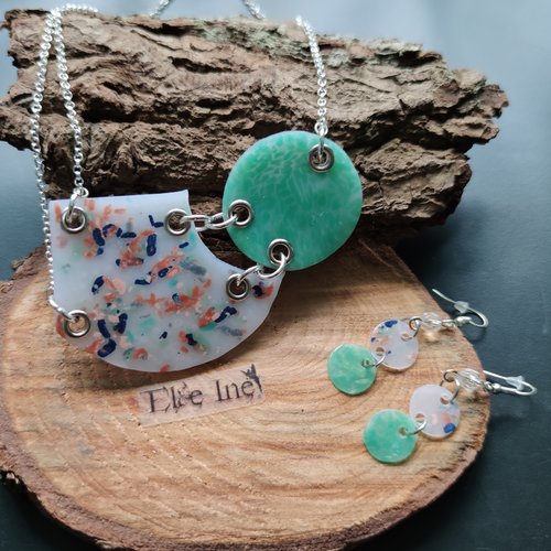 Collier confettis rose et vert en polymère