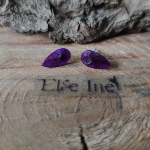 Boucles d'oreille puce en résine, diamant goutte violet