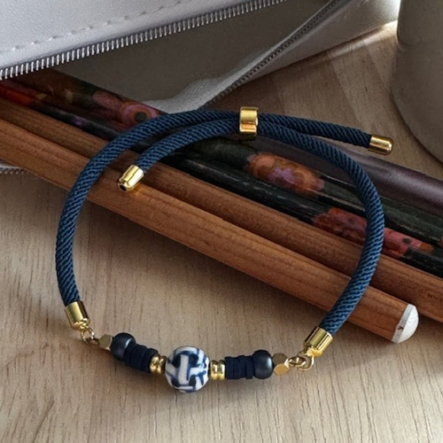 Bracelet réglable cordon torsadé & perles