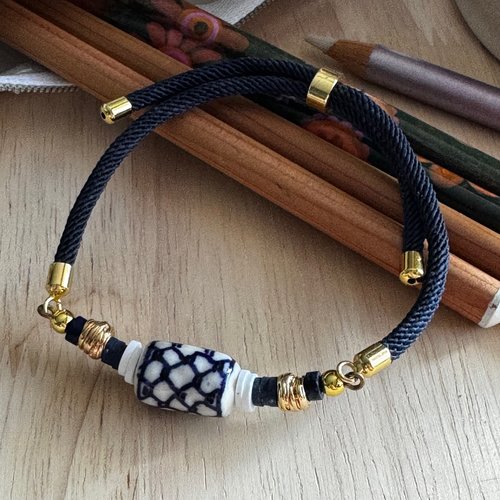 Bracelet réglable cordon torsadé & perles