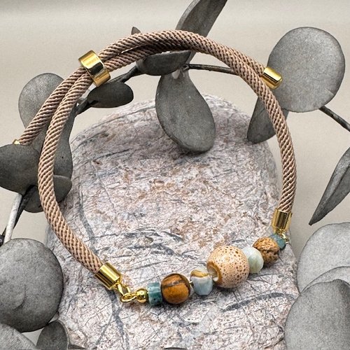 Bracelet réglable cordon torsadé & perles
