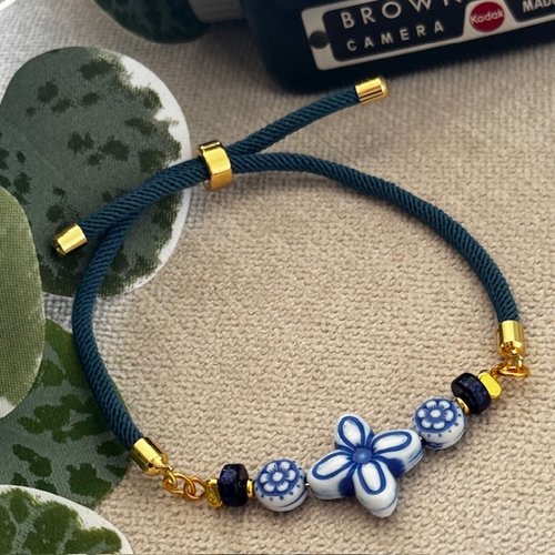 Bracelet réglable cordon torsadé & perles