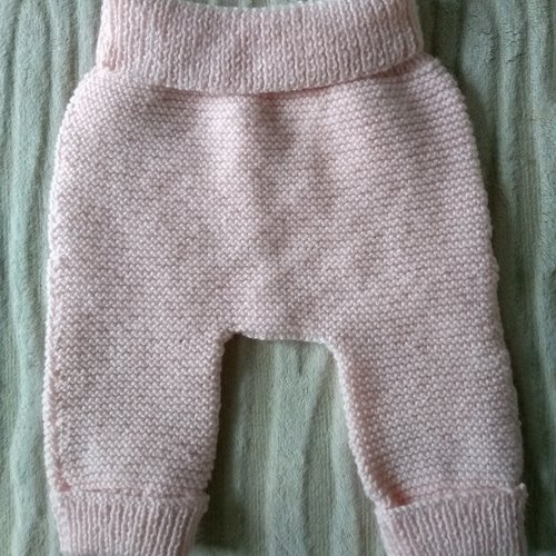 Pantalon style sarouel, taille 3/6 mois, laine polyacrylique certifée oekotex, tricoté à la main