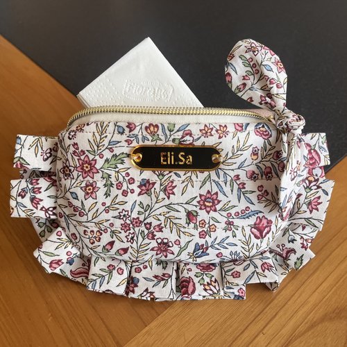 Pochette porte-mouchoirs