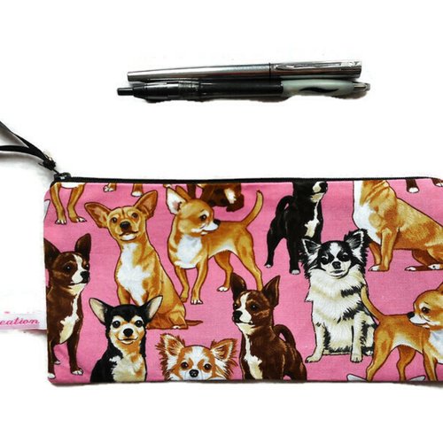 Trousse de rangement, chiens chihuahuas fond rose, pochette plate, trousse à maquillage, à stylos en coton