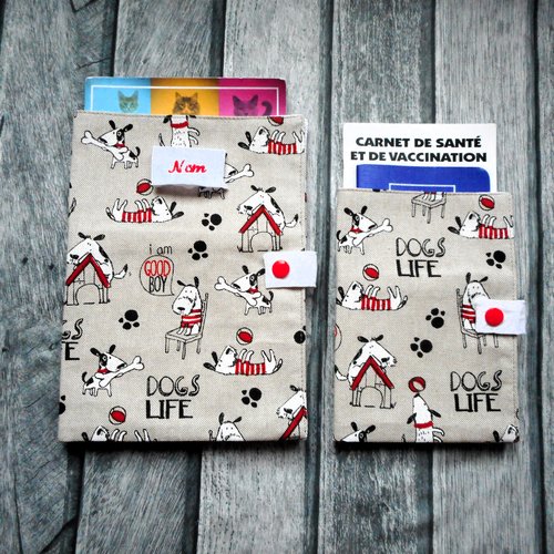 Couverture de carnet santé pour chien, range ordonnance ou protège passeport, vie de chiens rouge,  nom brodé