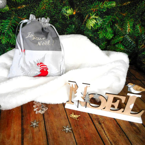 Sac cadeau noël, rouge gorge et flocons de neige, pochon ecologique tissu, broderie "joyeux noël", cadeau enfant homme femme