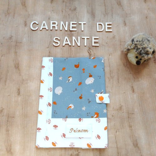 Protège carnet de santé, prénom enfant bébé brodé, oiseaux et hérissons, cadeau naissance baby shower