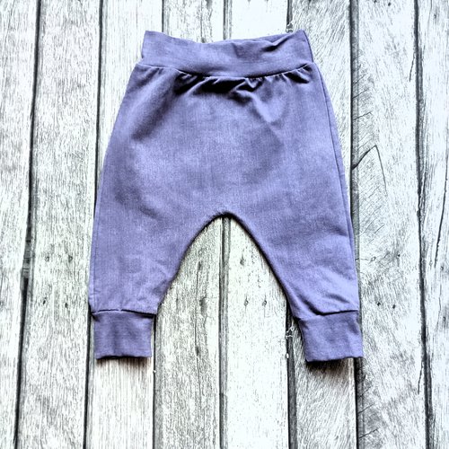 Pantalon bébé 12 mois, sarouel fille ou garçon, sweat léger, effet jeans bleu violet