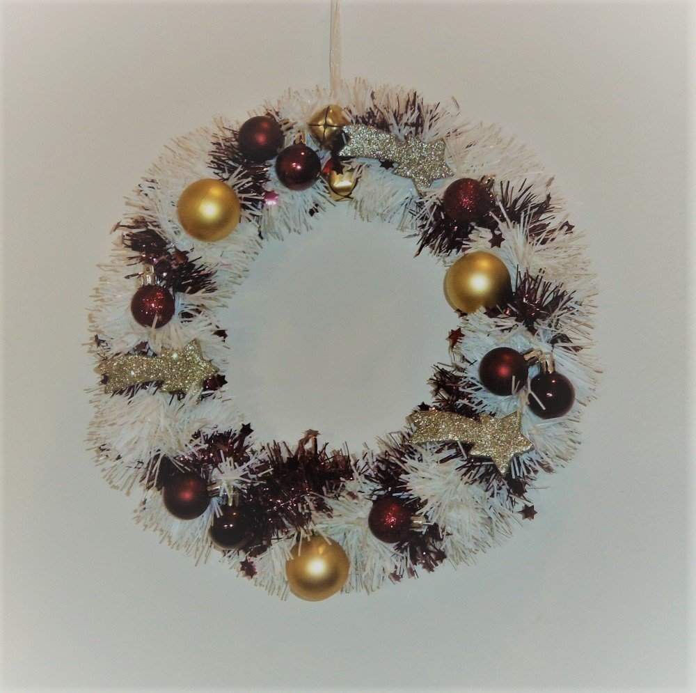 Couronne Blanche De Noël Pour La Porte Dentrée Ou Centre De Table étoile Filante Rouge Et Or