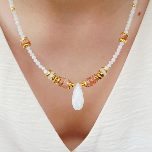 Collier pierre de lune et pierre de soleil naturelles – pendentif goutte, bijou bohème doré