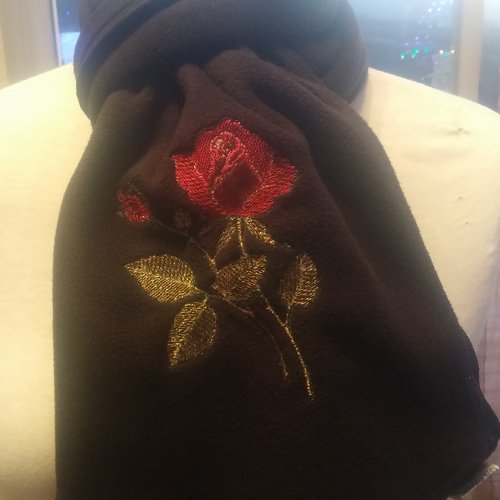 Echarpe, echarpe polaire noir,echarpe motif fleur,cadeau noël,accessoire femme