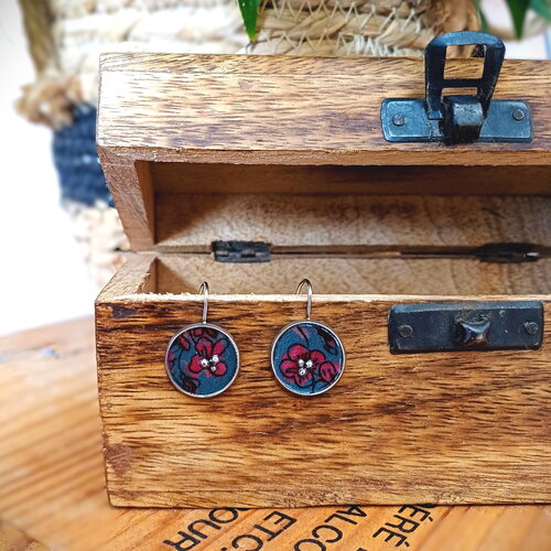 Boucles d'oreilles pendantes, dormeuses, en tissu et métal, artisanal, fait main